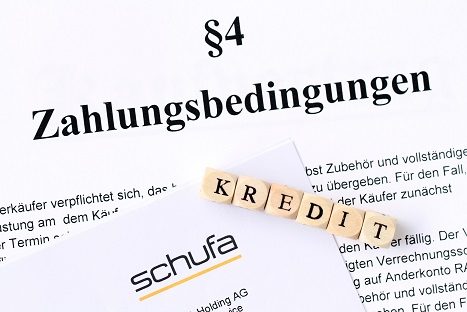 Zahlungsbedingungen und Schufa bei Kredit